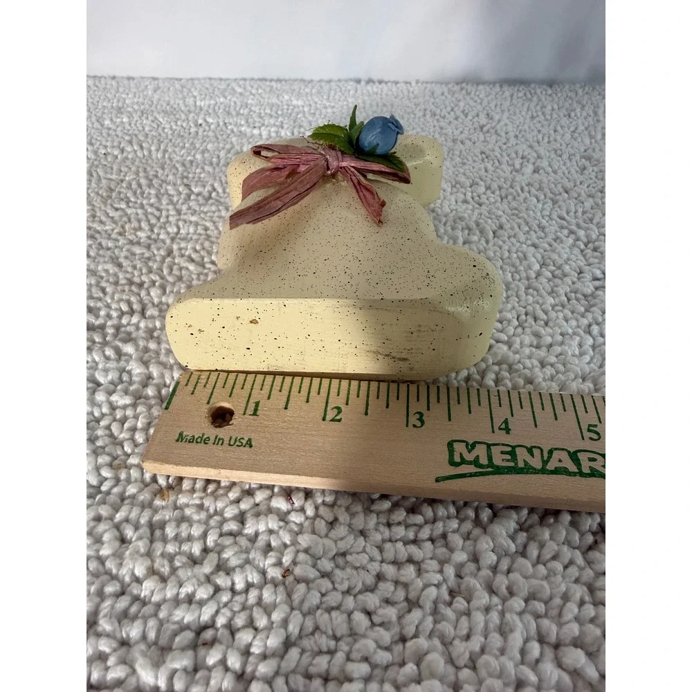 VTG Speckled Cream Bunny Figurine Set Easter‎ Spring Decor Raffia Bows 2pc